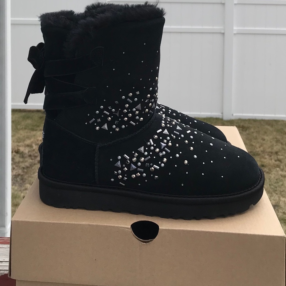 UGG Classic Galaxy Bling Short - Picture 2 of 7